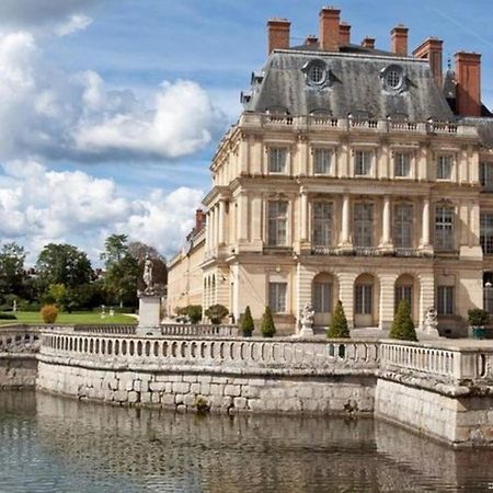 Avon Zanzibar - 15 Min Walk To Fontainebleau Chateau מראה חיצוני תמונה